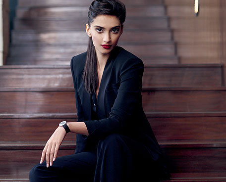 [sonam-cosmopolitan07.jpg]