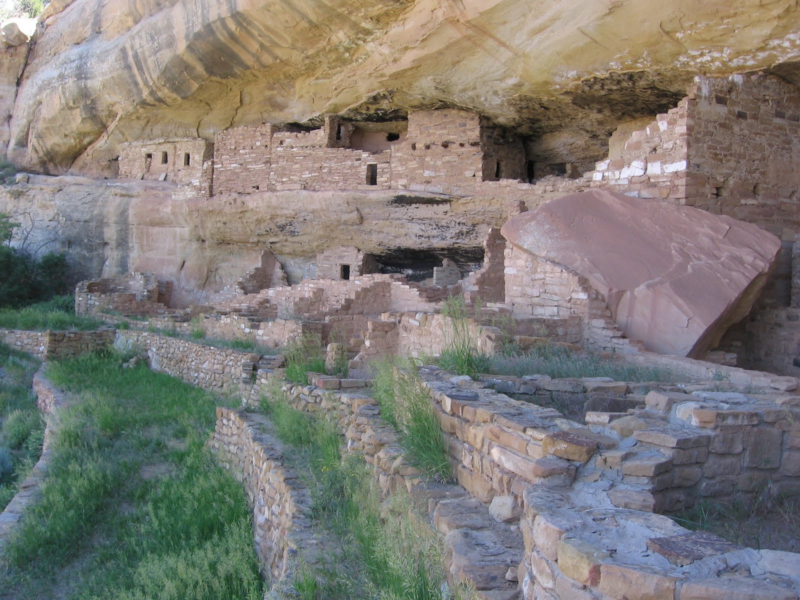 Four Corners HikesMesa Verde Mug House Trail