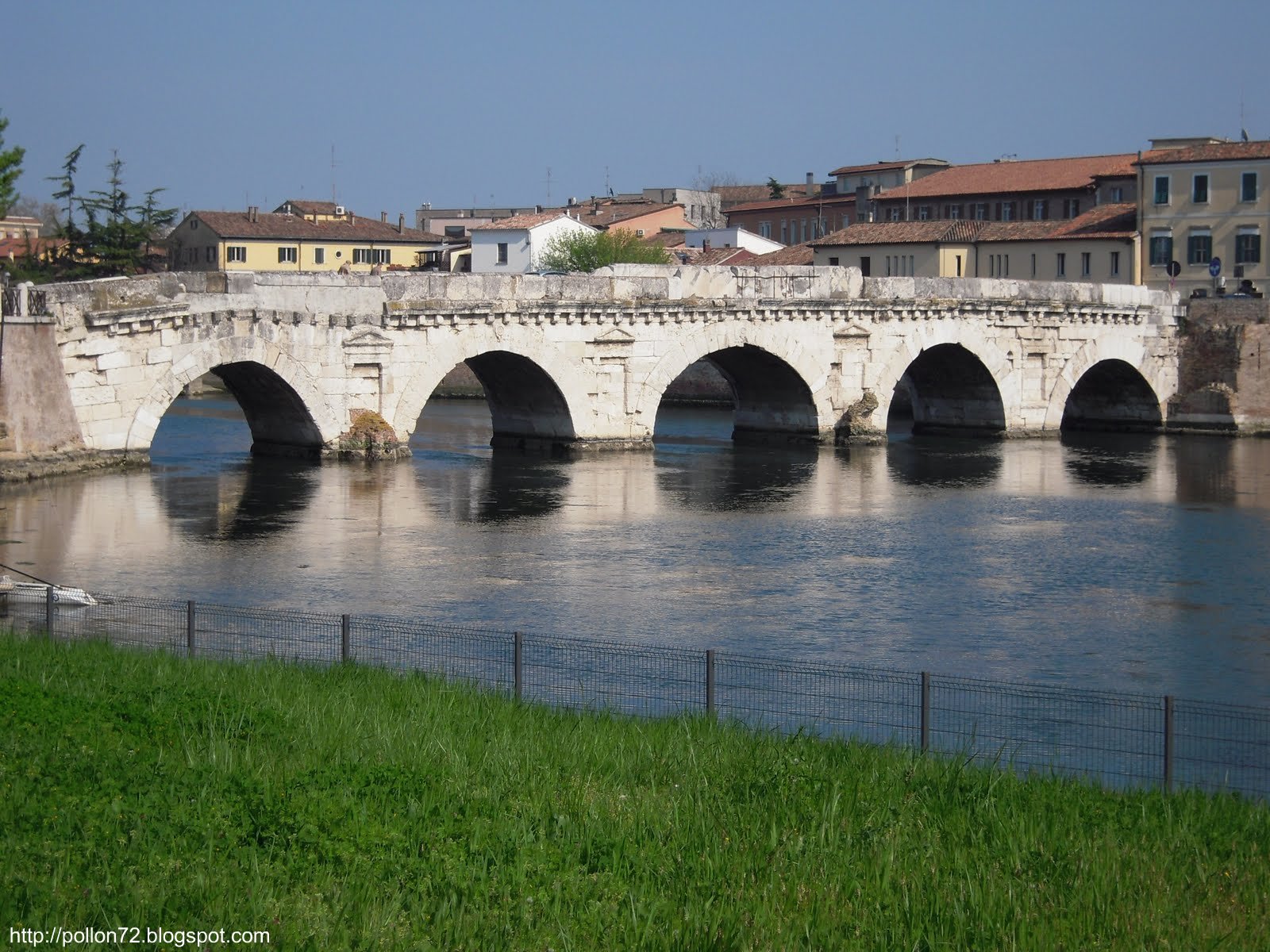 Rimini: ponte Tiberio e Borgo