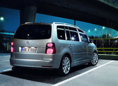 Touran Rear VW Touran - Rear Lights help - Page 1 - Audi, Seat, Skoda & VW ...