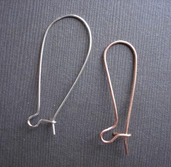 Short Kidney Wire Earrings