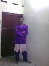 My BuCuK BerBaJu MelAyU...