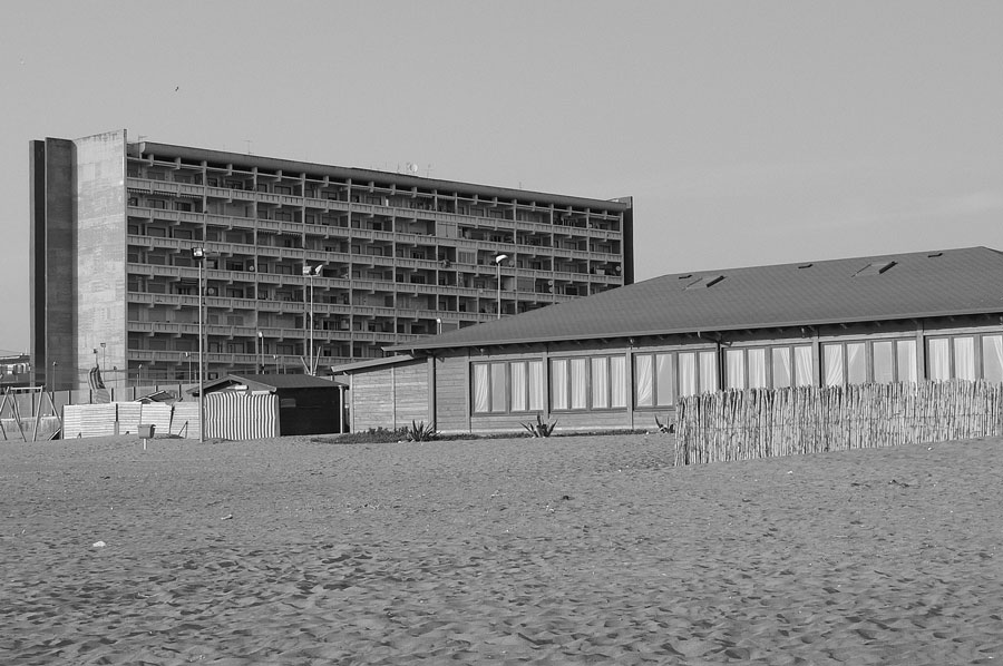 [Villaggio-Coppola-054.jpg]