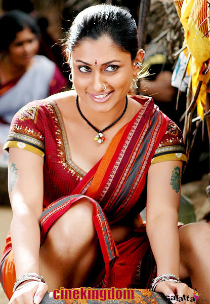 Hot Hot Actres Tamil Actress Malavika Sexy Bathing Show 