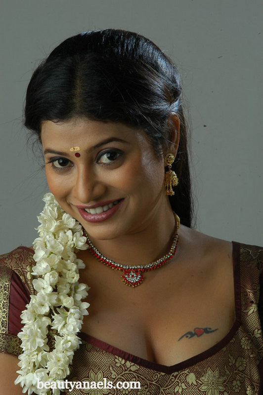 Telugu Shobana Sex Videos - Shobana Naidu' Cute Stills