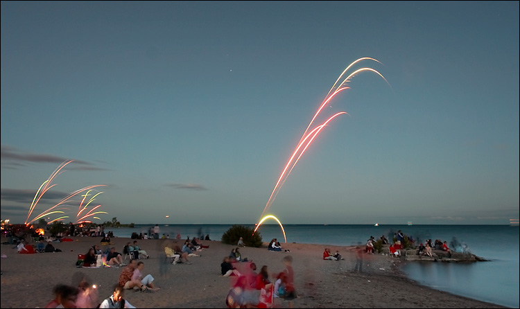 [canada_day_05_beaches_fireworks_01.jpg]