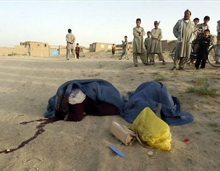 [0718081034_M_071808_photographer2.jpg]