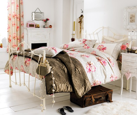 Vintage Decorating Ideas For Bedrooms | DECORATING IDEAS
