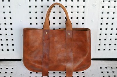 [tannedshopper1.jpg]