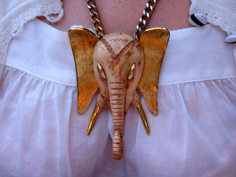 [elephant.jpg]
