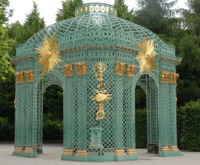 Through the French eye of design: TRELLISES