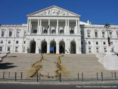 [Assembeia-da-Republica.jpg]