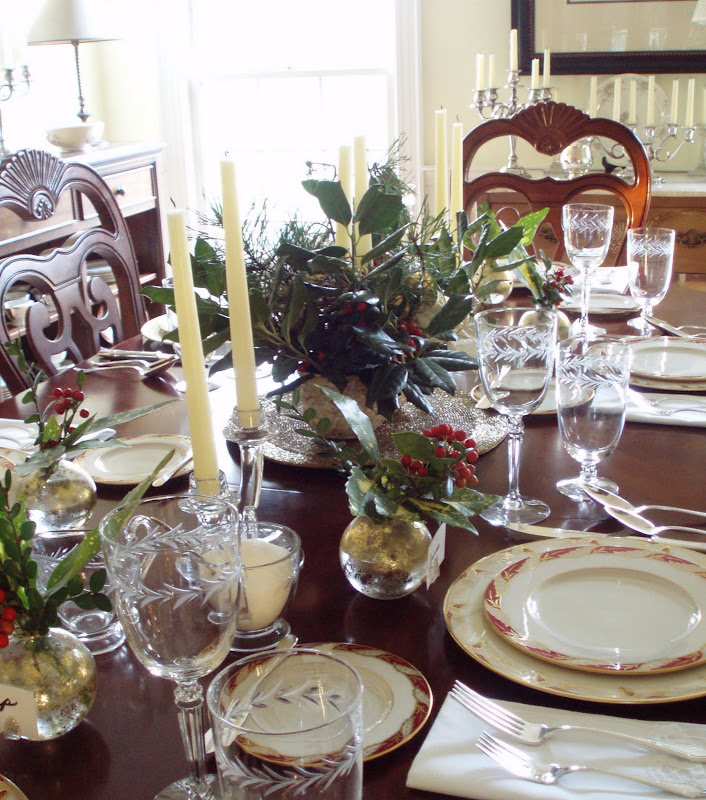 Affordable Accoutrements: Holiday Dinner! For Ten? Tomorrow???