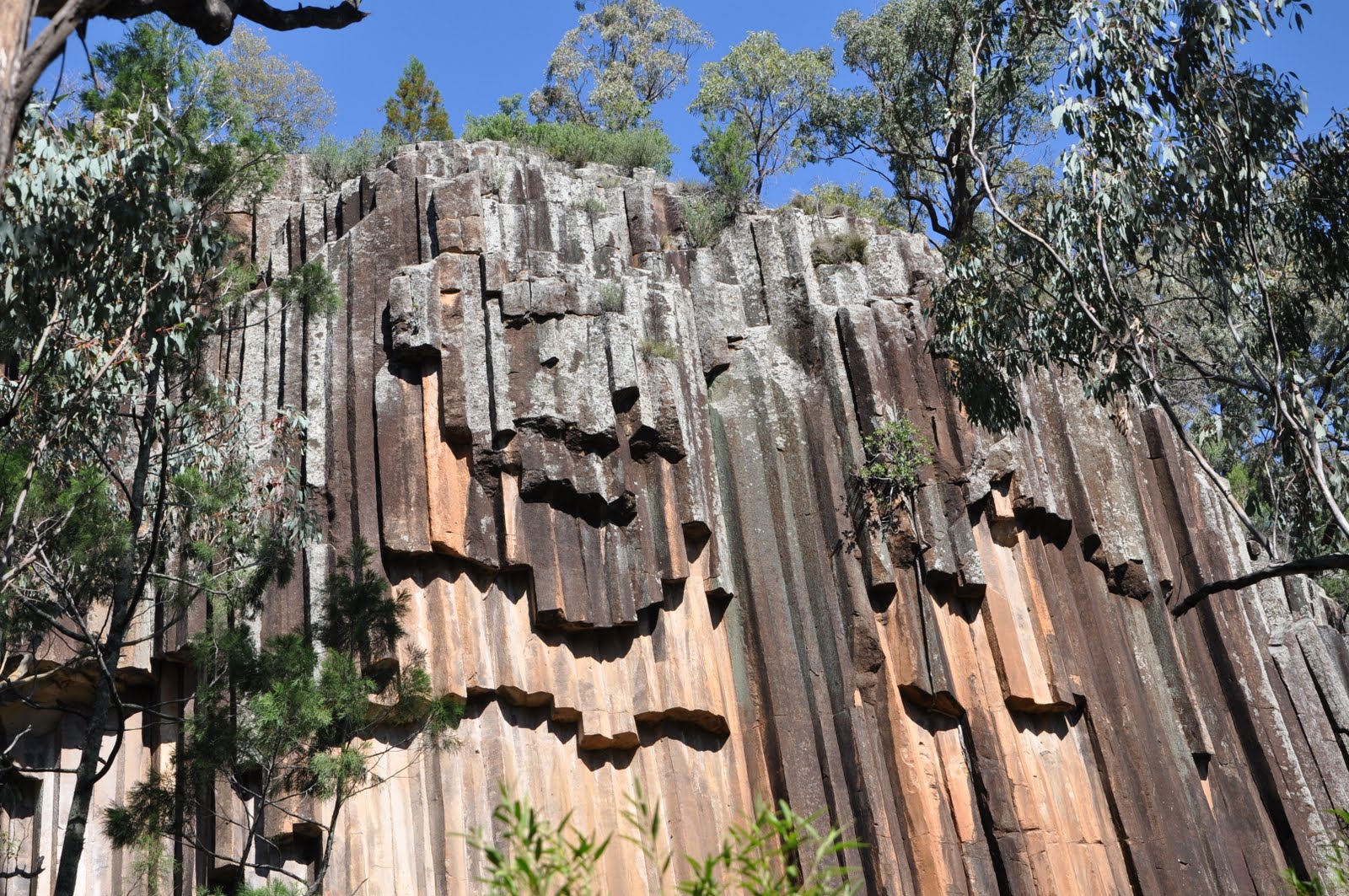 Arthur Stace: NARRABRI AND SAWN ROCKS