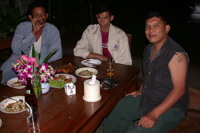 Esan-Banphai Party+Cold Beer, Acting by My bother, Gam, Banphai police man (Pornchai) Tong