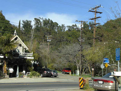 Hidden Treasures Antique Store - Topanga Canyon Blvd. & Cuesta Cala Rd.