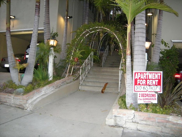 Sal Mineo's apartment building on Holloway Drive, West Hollywood