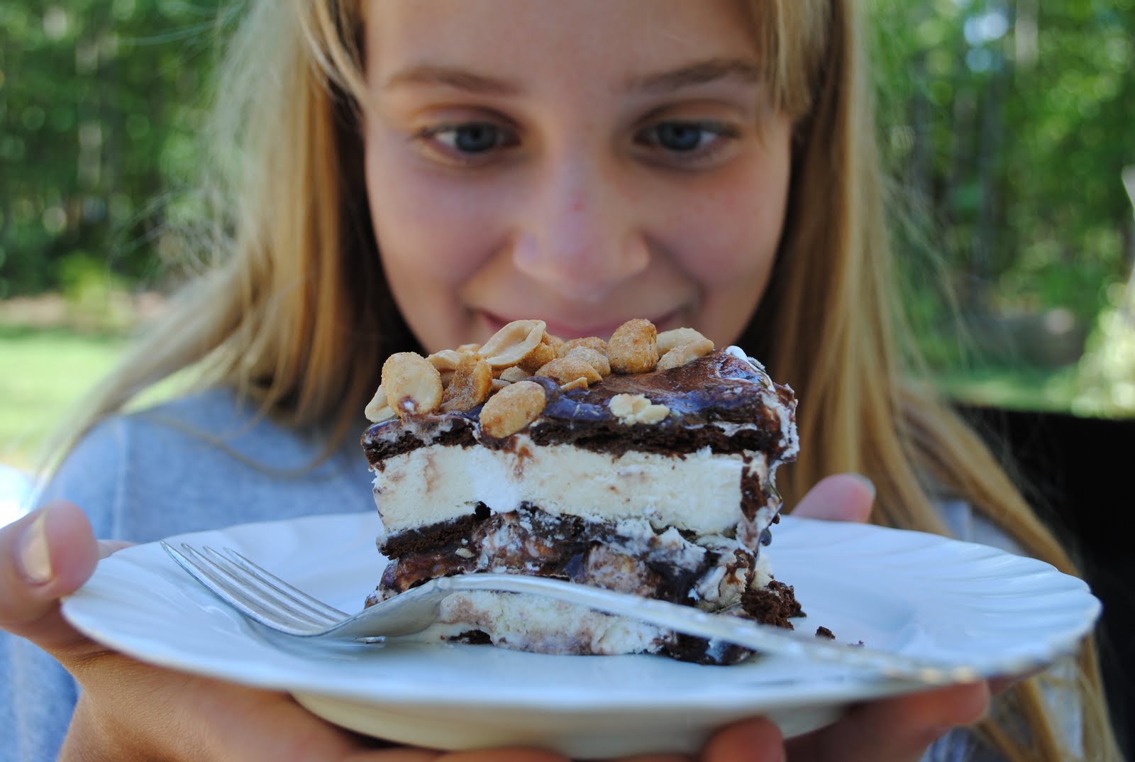 Um, What Are You Doing? Hot Fudge Ice Cream Bar Dessert