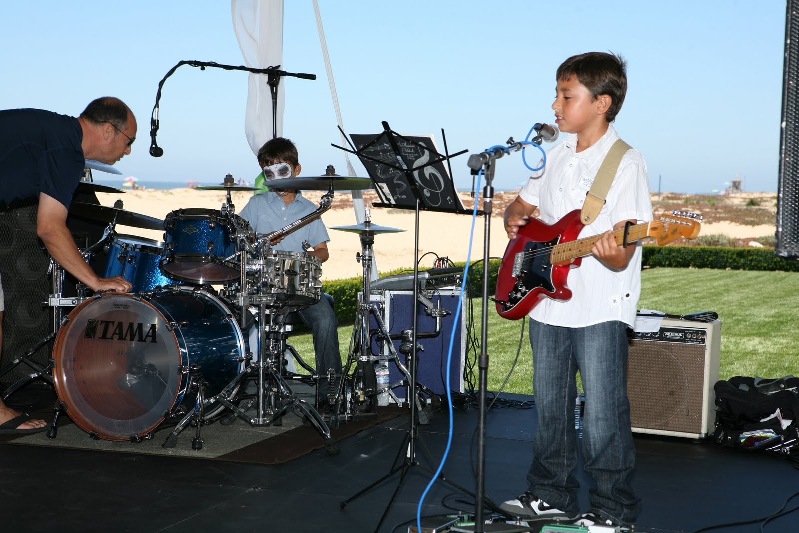 chs-creative-productions-real-parties-family-friendly-40th-re-visited