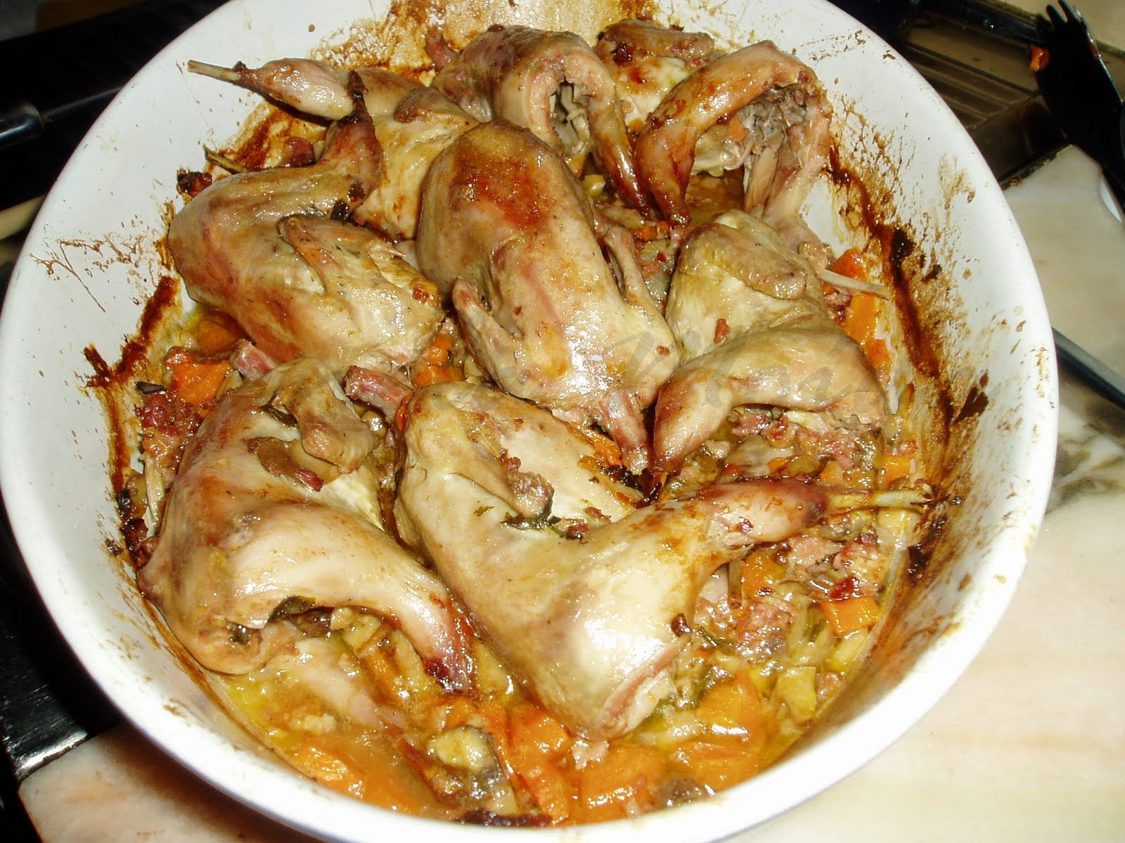 [Codornizes+com+bacon+e+cogumelosP.jpg]