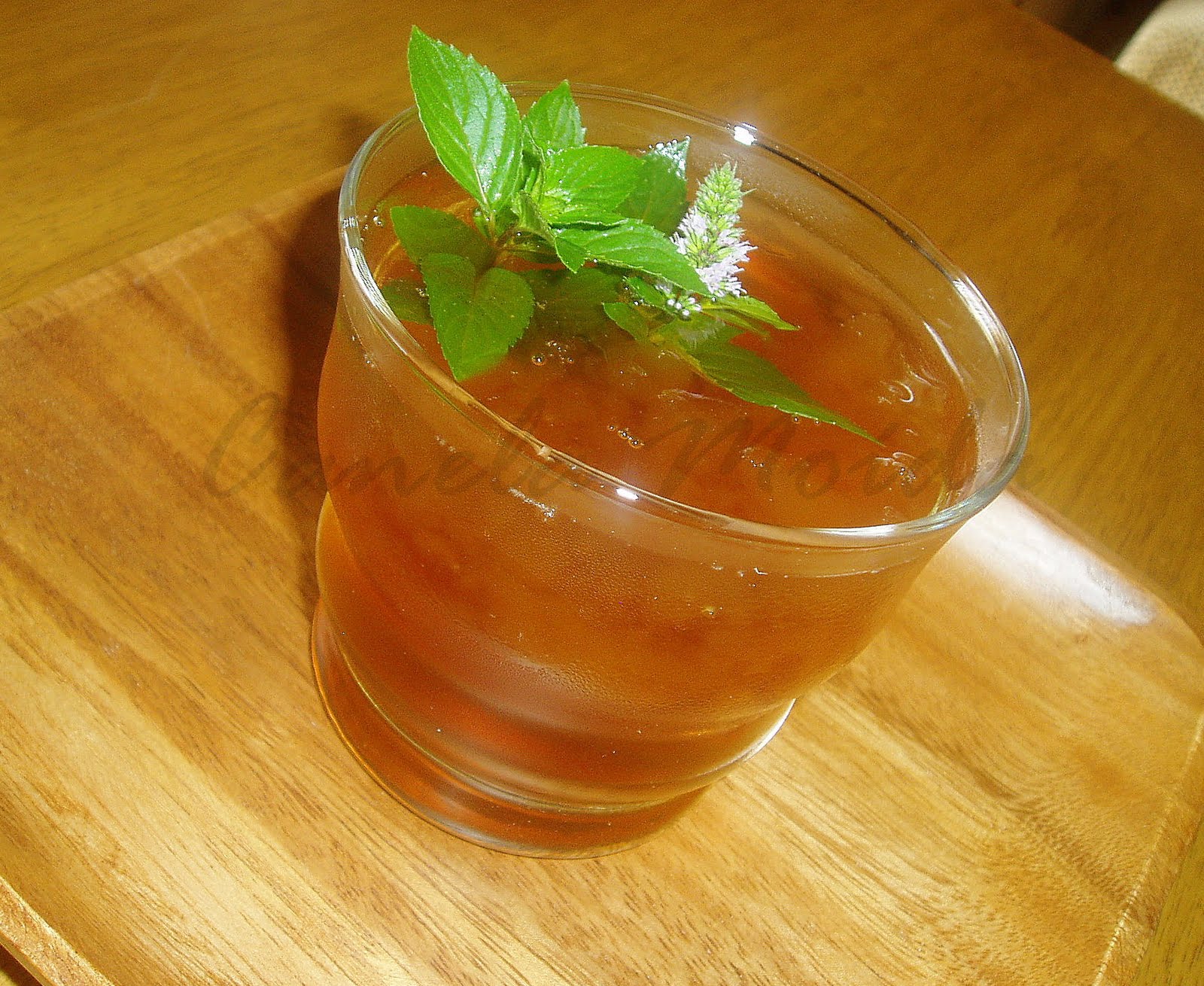 [Chá+gelado+de+hortelãP.jpg]