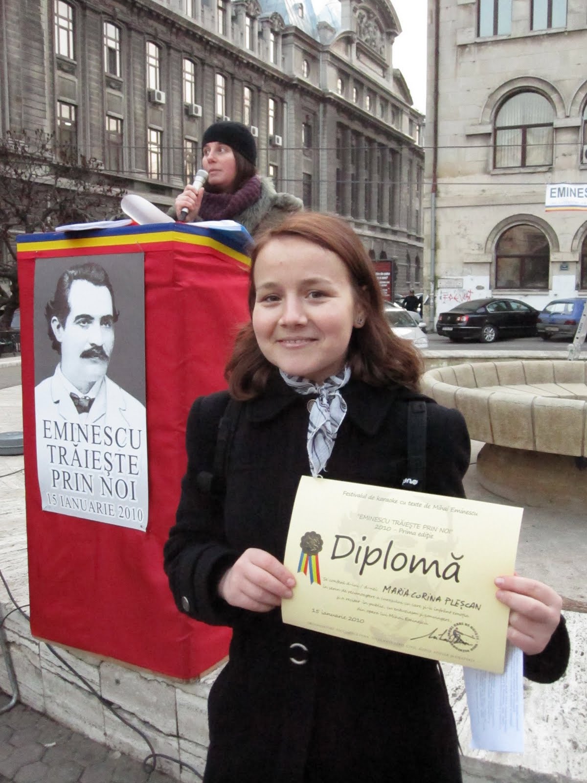 [Actiunea+Eminescu+traieste+prin+noi+2010+Piata+Universitatii.JPG]