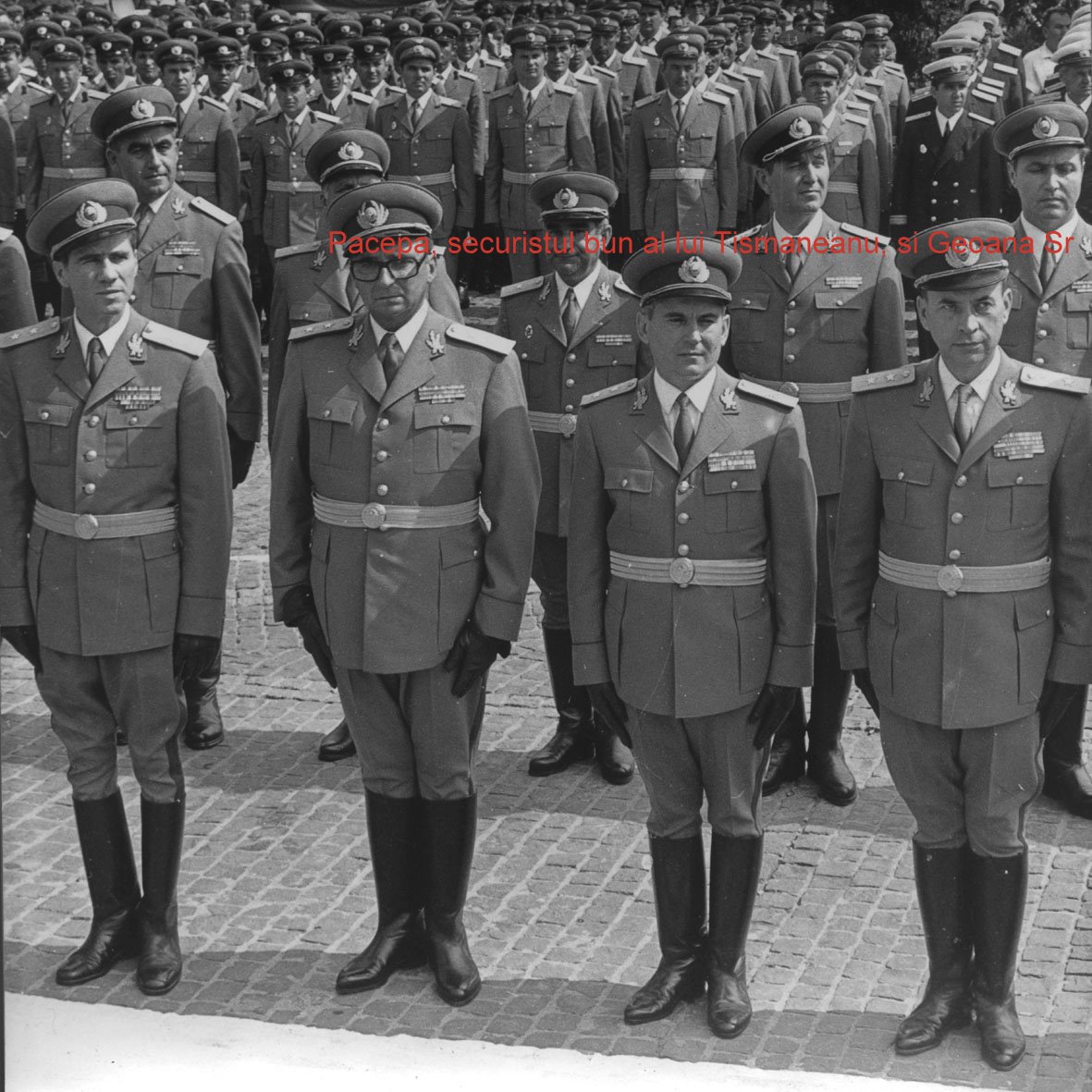 [Pacepa+Tismaneanu+Geoana.jpg]