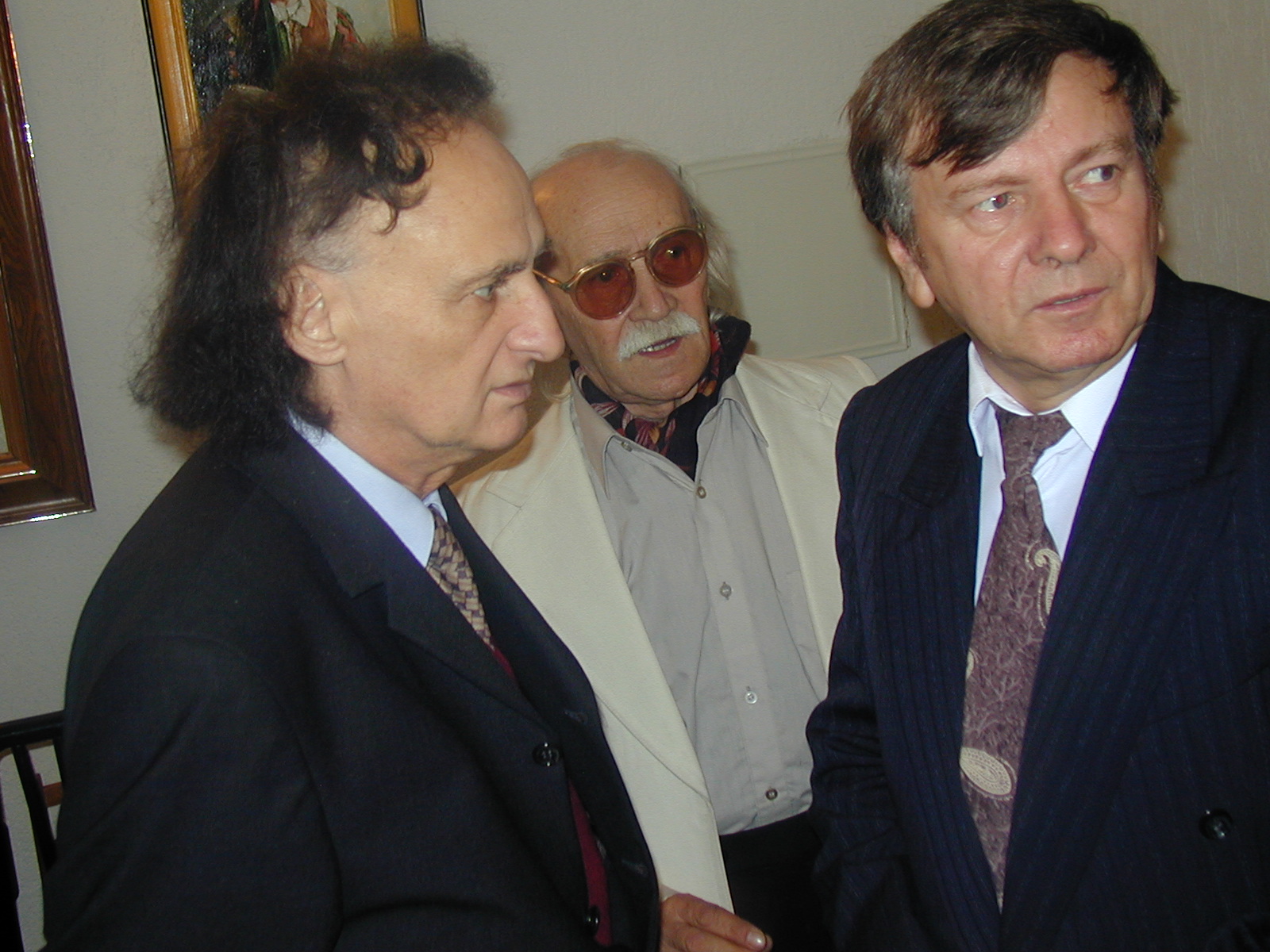 [Vieru+si+Theodor+Codreanu.jpg]