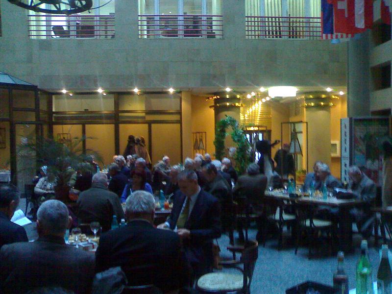 [DSS+Noiembrie+2009.jpg]