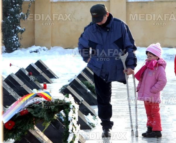 [Timisoara+1989+2009+Adi+Piclisan.jpg]