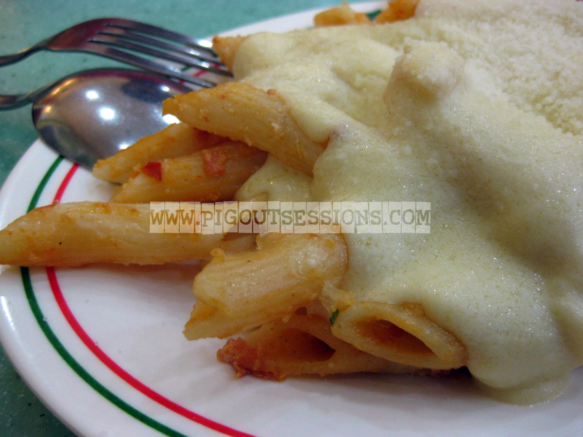 Pig Out Sessions Heaven On Earth With Sbarro S Baked Ziti