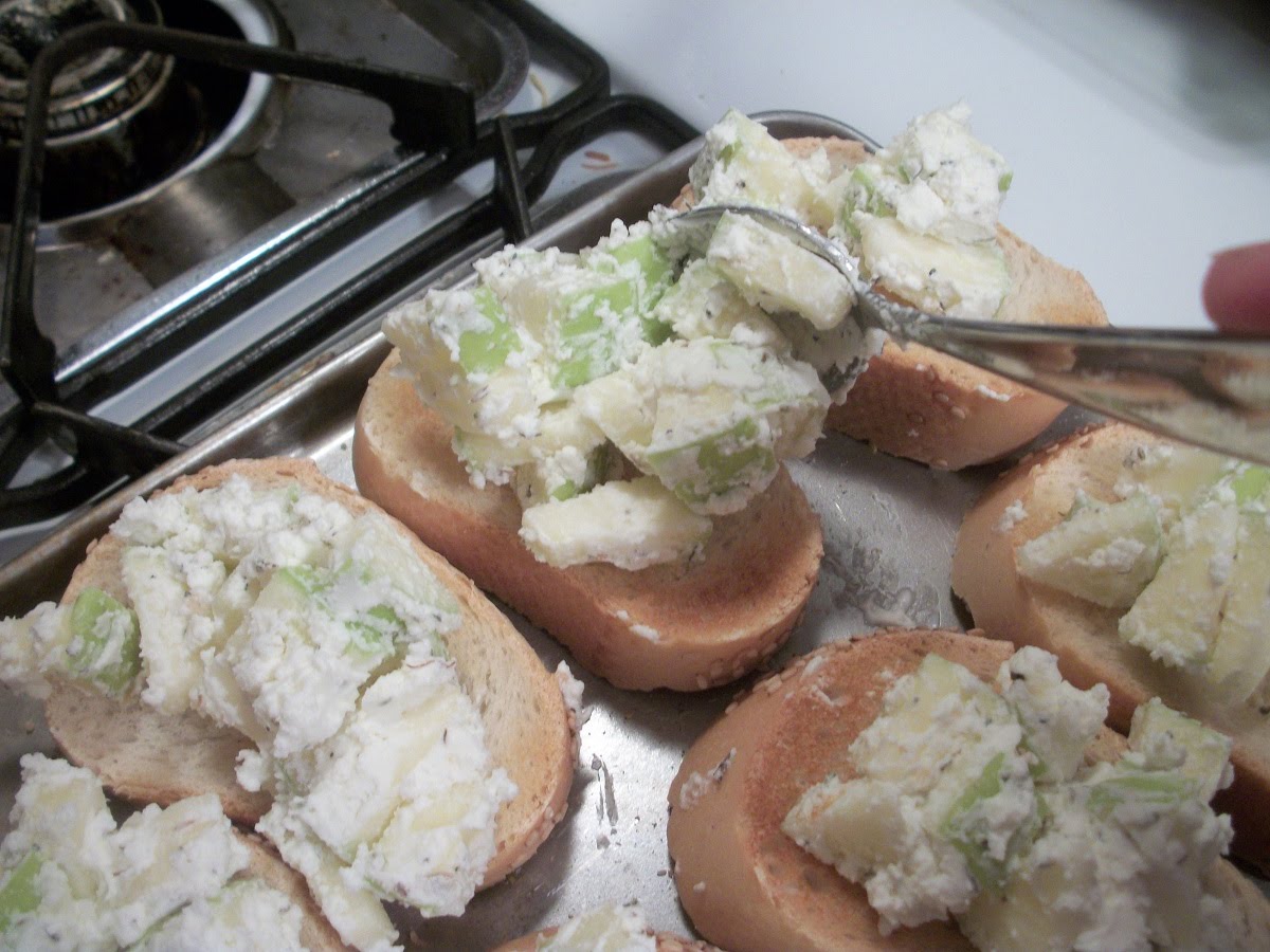 Cook with Sara Goat Cheese and Apple Bruschetta