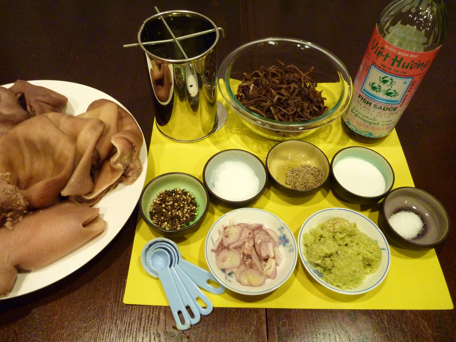 The Spices Of Life . . . Giò Thủ (Vietnamese Head Cheese)