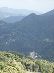 Là nella valle c'è Montereggio http://www.montereggio.it/