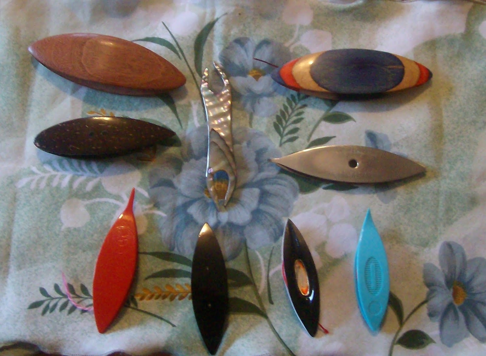 BSOTF Tatting plus other things tatting shuttles