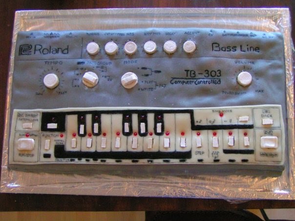 TB-303Cake.jpg