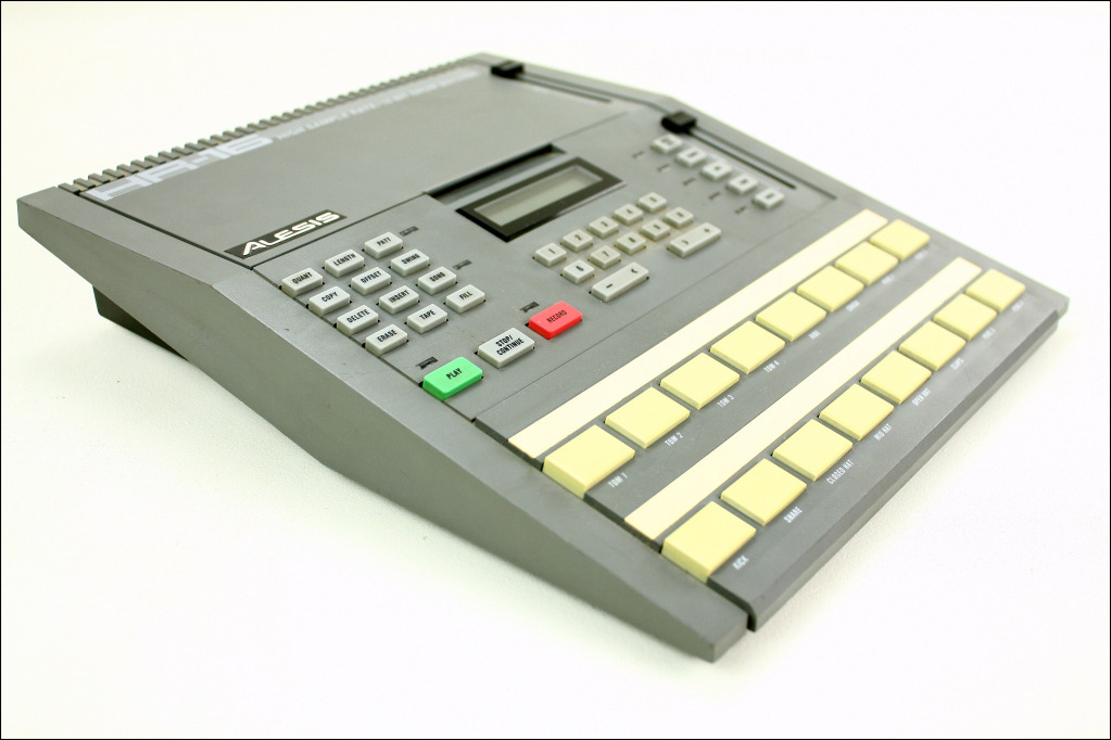 MATRIXSYNTH Alesis HR16 vintage drum machine