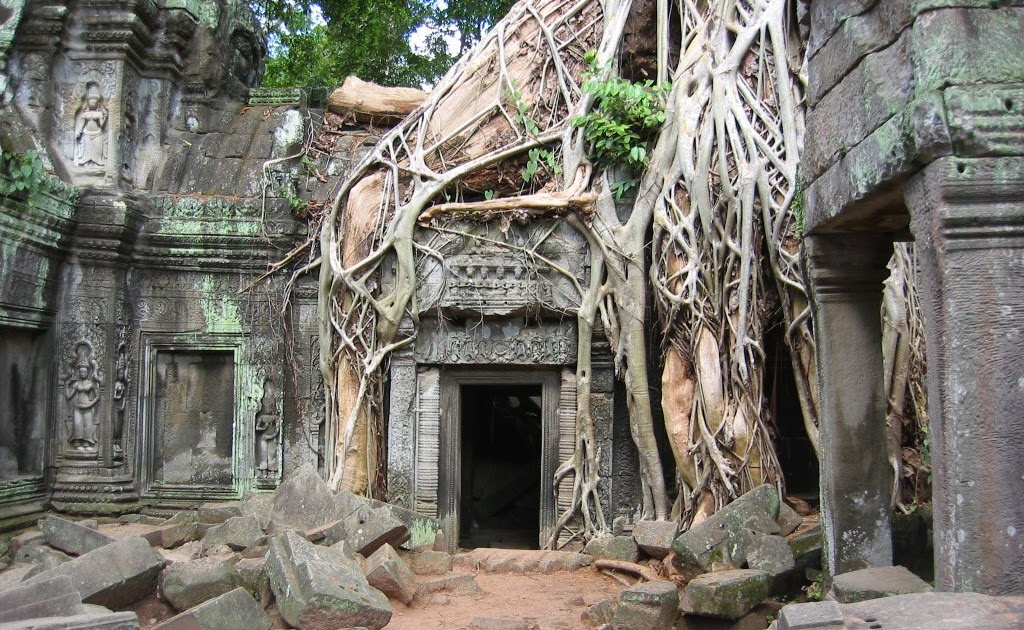 Затерянного места. Заброшенный город в Камбодже Ангкор. Затерянный город в джунглях Ангкор. Ангкор-ват храмовый комплекс в Камбодже. Затерянный храм Ангкор ват.