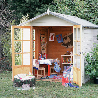 Fauna decorativa: La casita de la piscina / The swimming pool cabin