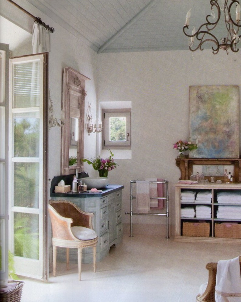 Fauna decorativa: Baños estilo shabby chic / Shabby chic bathrooms