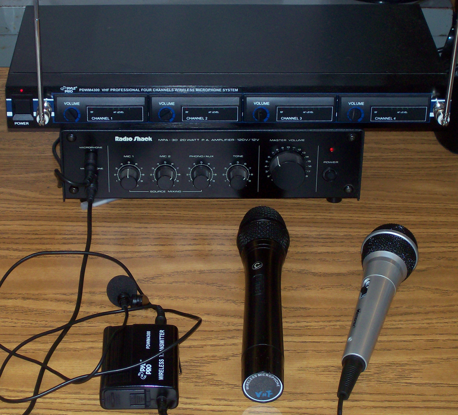 [wireless+mic+in+my+room.png]