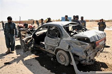 [afghan-guards-govt.jpg]