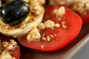 [tomatooliveeggsalad_kalynskitchen.jpg]