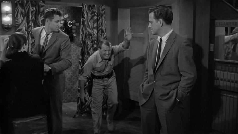 [attackOfthe50ftWoman1.jpg]