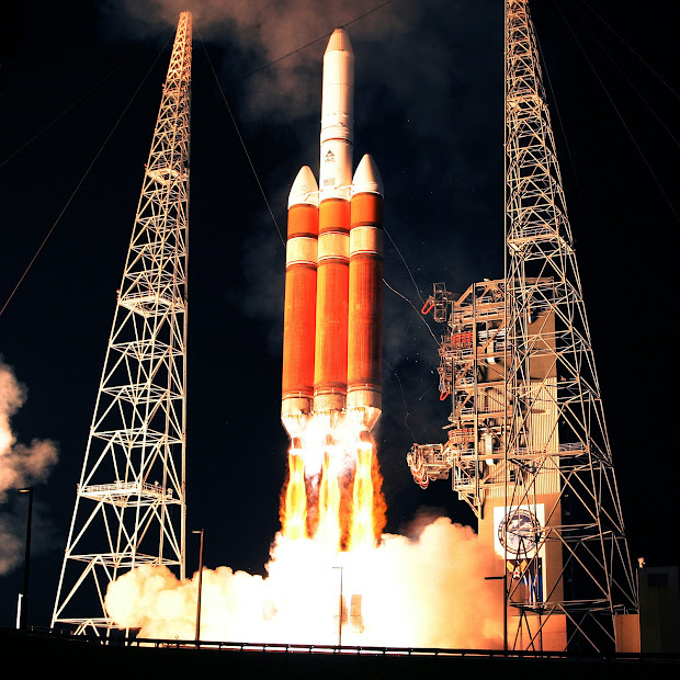 A Delta IV Heavy rocket lifts off with classified payload NROL-26