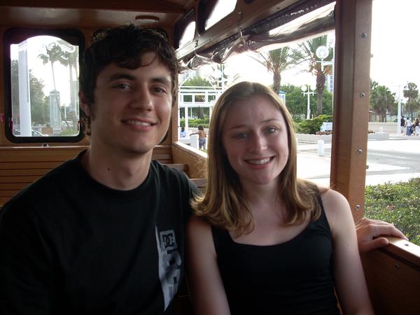 [l_8e6059feae90a1e3433673a139a9a56e.jpg]