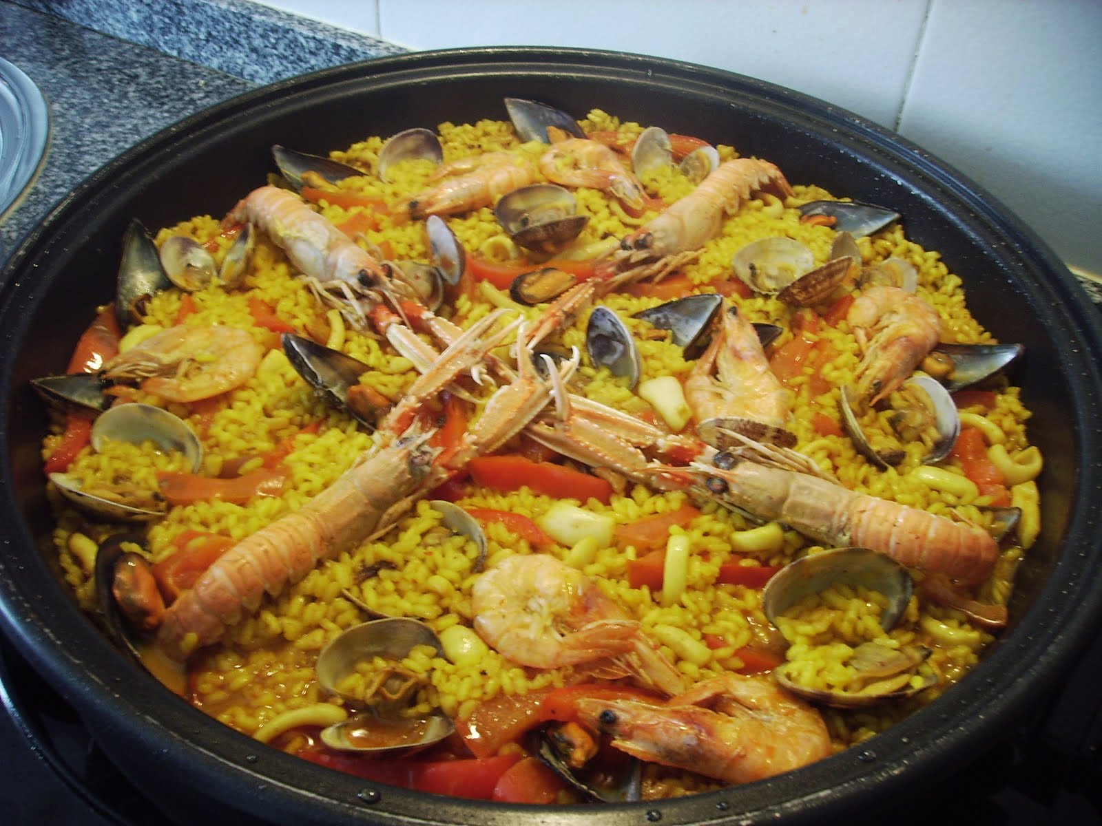 PAELLA RÁPIDA DE MARISCOS