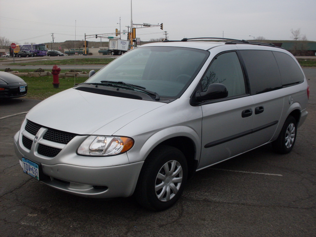 Ride Auto: 04 Dodge Grand Caravan SE