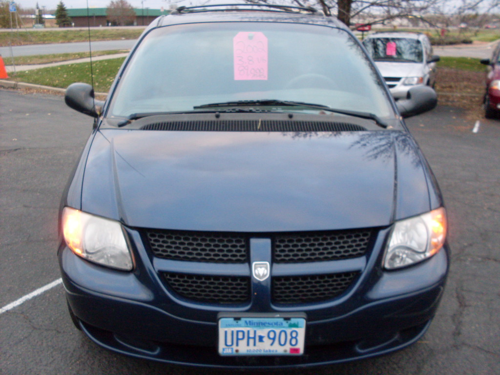 Ride Auto: 2002 Dodge Grand Caravan