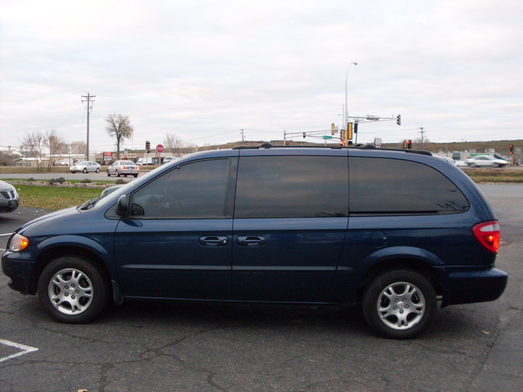 Ride Auto: 2002 Dodge Grand Caravan